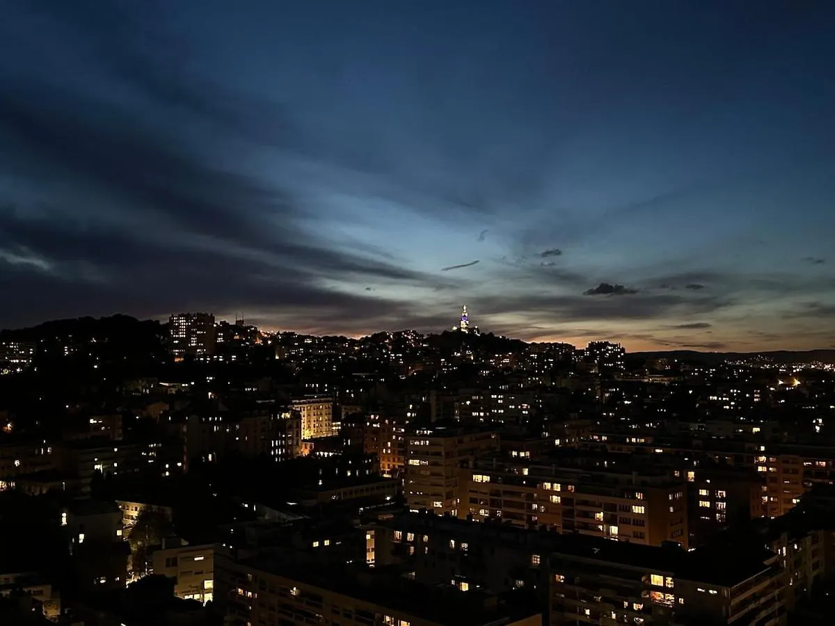 New Apartment With Panoramic View Marseille